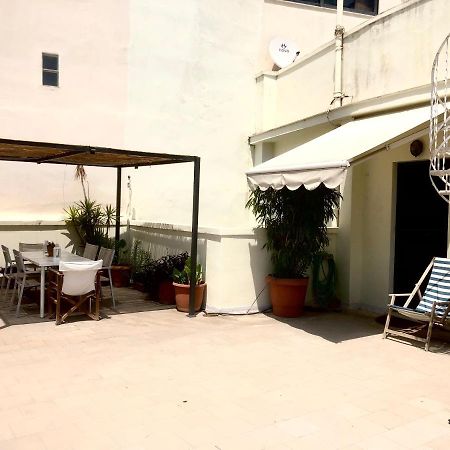 Mid Century 3 Bdr City Centre Townhouse Atina Dış mekan fotoğraf