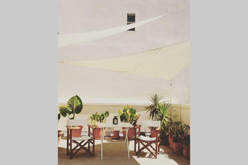 Mid Century 3 Bdr City Centre Townhouse Atina Dış mekan fotoğraf