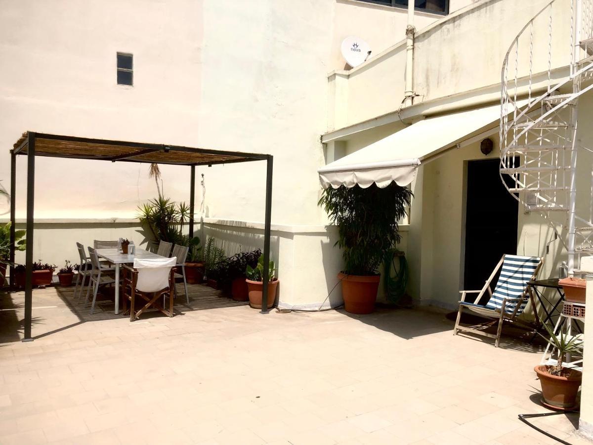 Mid Century 3 Bdr City Centre Townhouse Atina Dış mekan fotoğraf