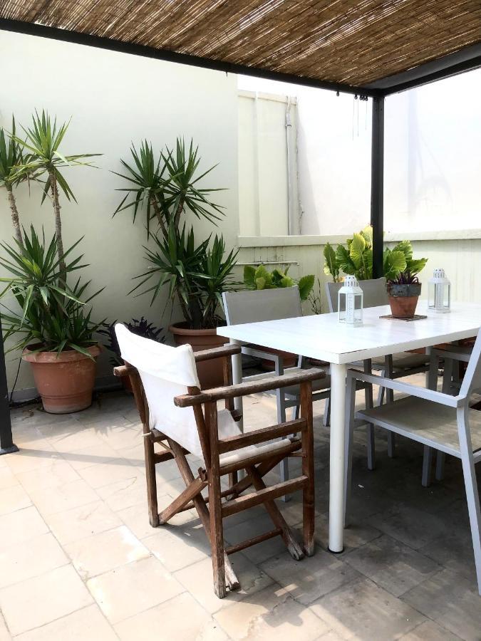 Mid Century 3 Bdr City Centre Townhouse Atina Dış mekan fotoğraf